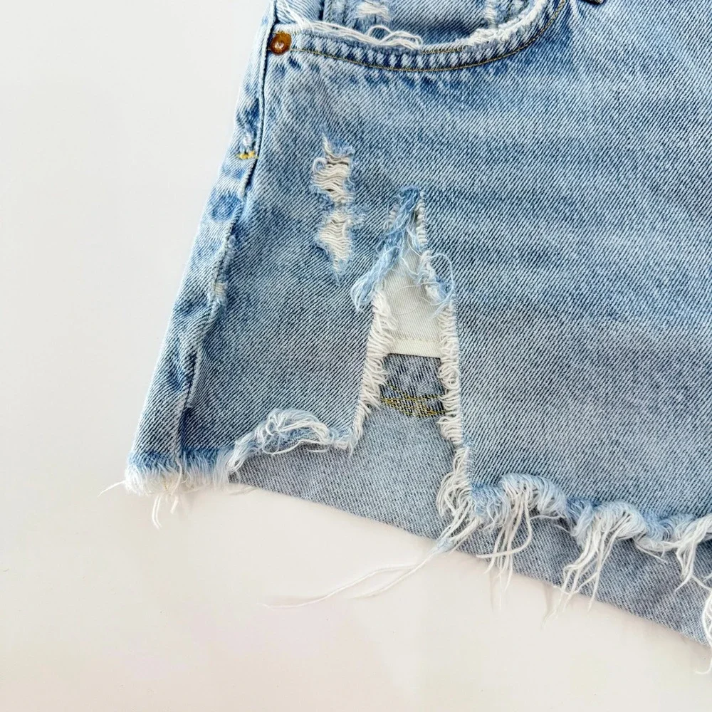 AGOLDE Parker Vintage Cut Off Denim Shorts Size 25 Frayed Hem EUC
